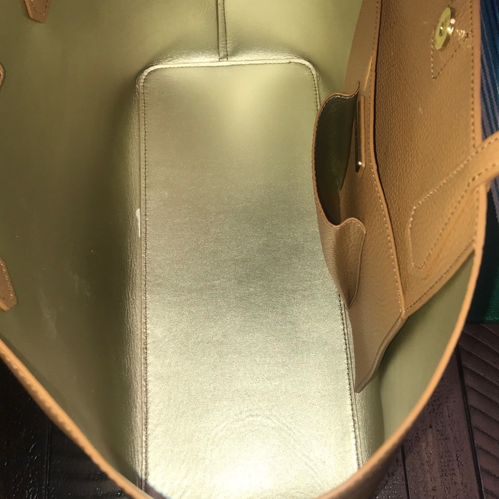 Tory Burch Brody Leather Tote - Picture 4 of 8